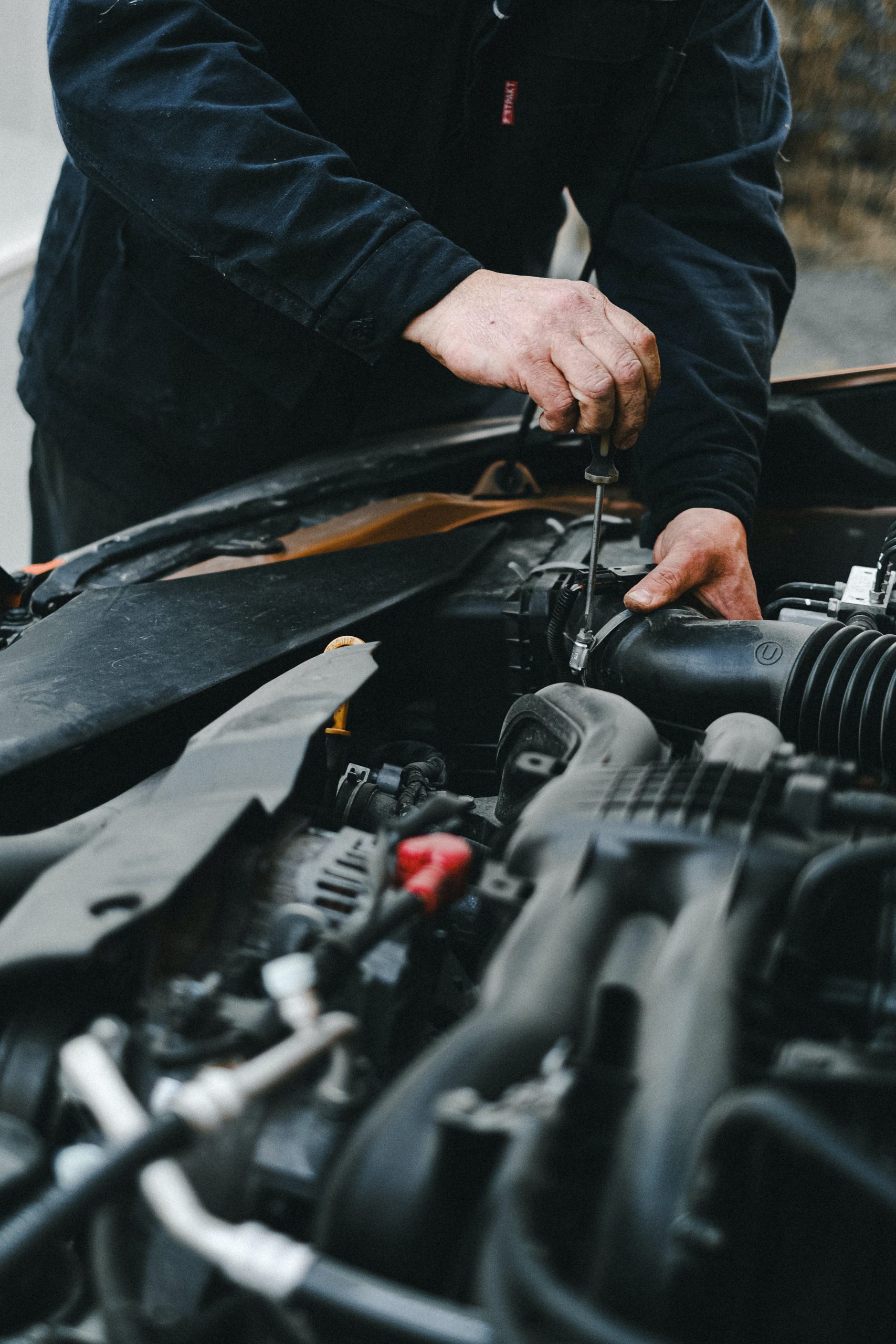Où faire le montage de ses pièces auto détachées ? Comparatif des centres autos et garage. Quelle assurance pour le montage des pièces ?