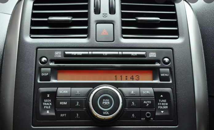 Qu’est-ce que c’est le DAB+ ? Où trouver les meilleurs autoradios en DAB+ ? PackAuto vous explique tout ce qu'il y a à savoir sur le sujet.